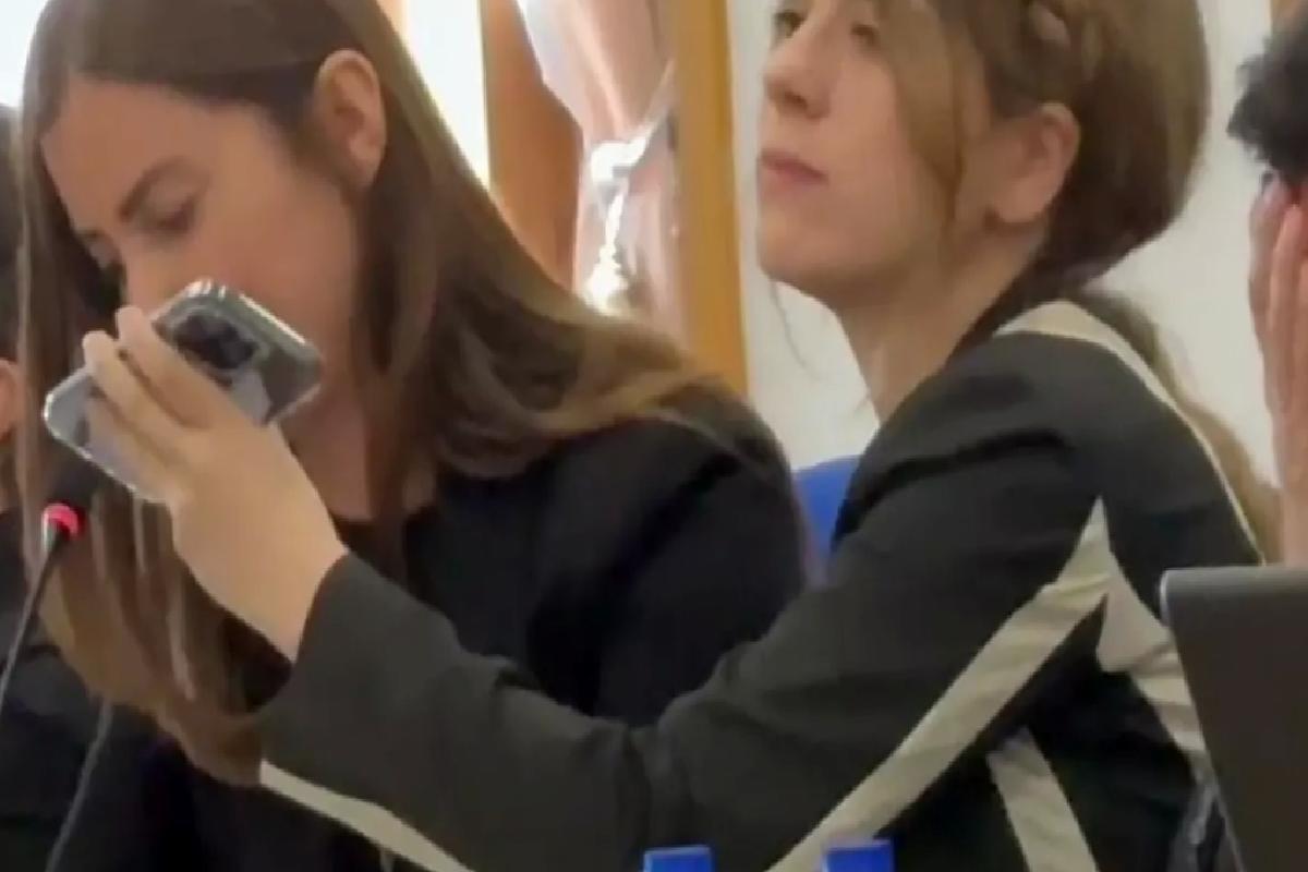 Oğlunun ölmeden dakikalar önce attığı ses kaydını dinletti, herkes hüngür hüngür ağladı