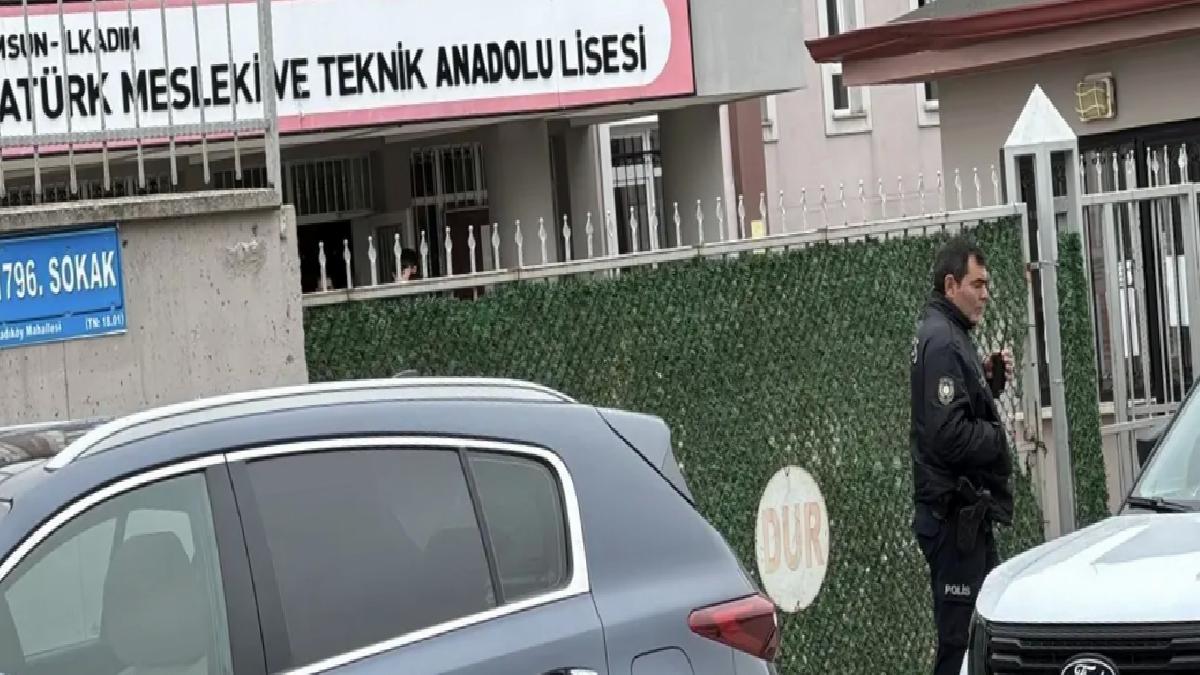 Öğrenci öğretmeni darbetti