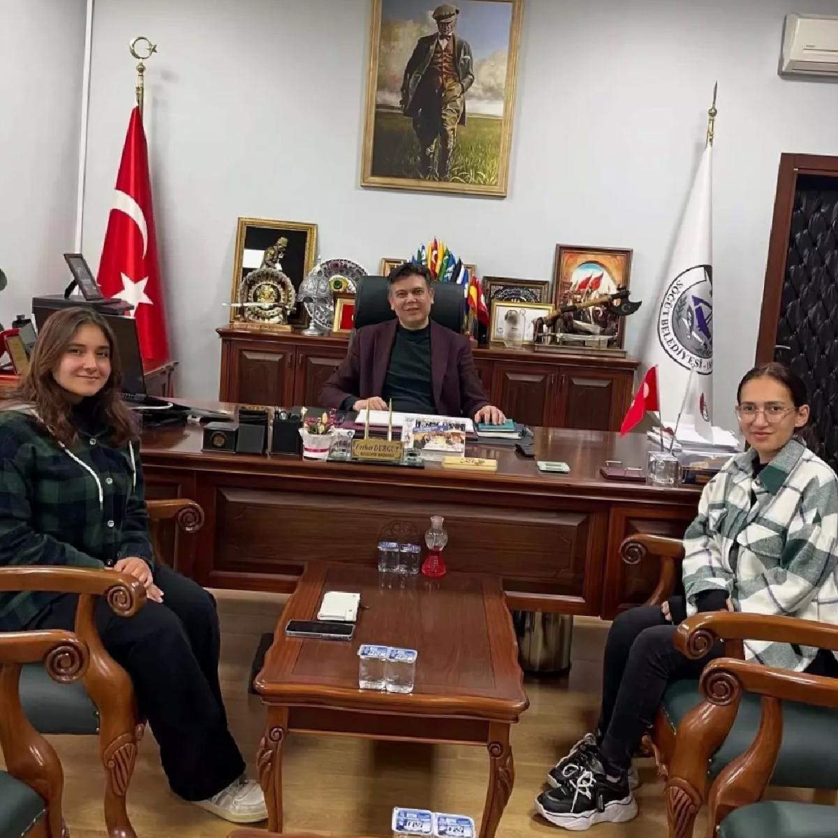 Öğrencilerden Başkan Durgut’a Röportaj