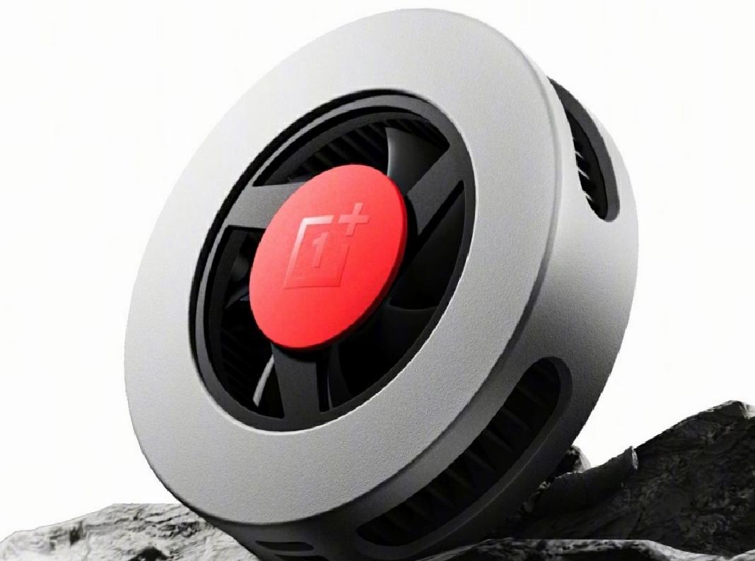 OnePlus’tan mobil oyunculara yeni aksesuar: 27W Freezing Point soğutucu