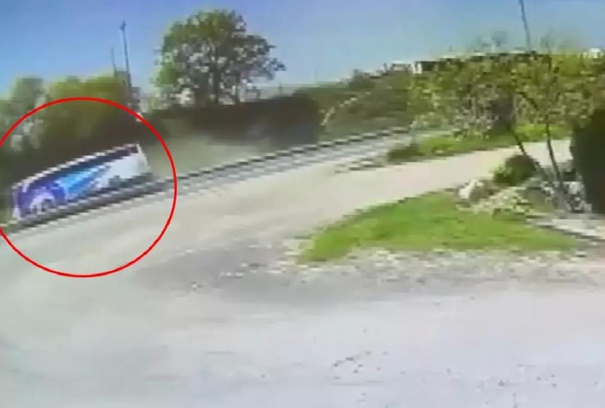 Otobüs Kazası Güvenlik Kamerasında