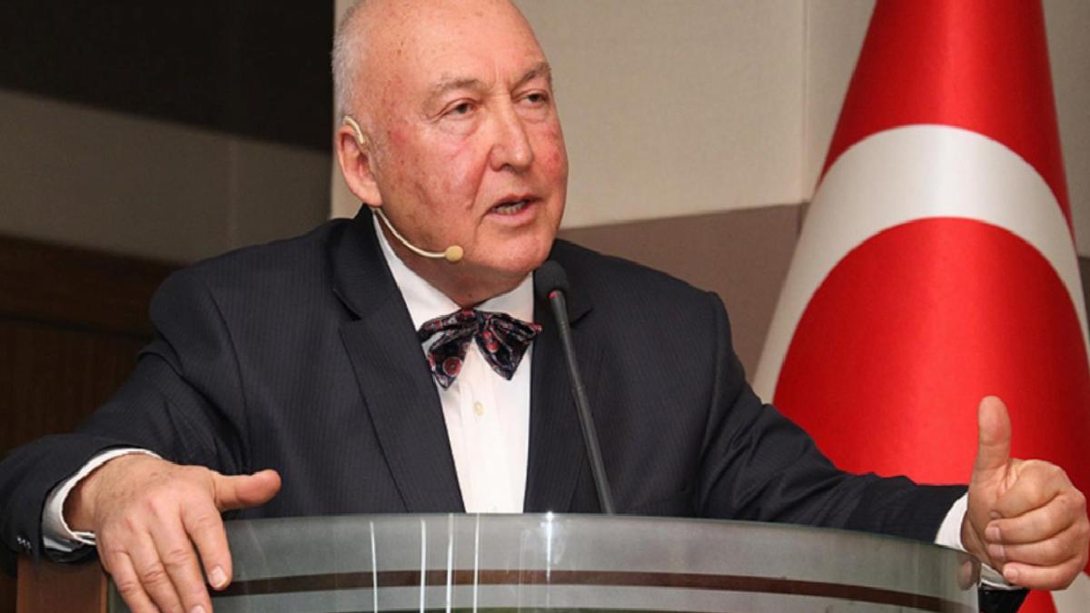 Övgün Ahmet Ercan’dan tsunami açıklaması