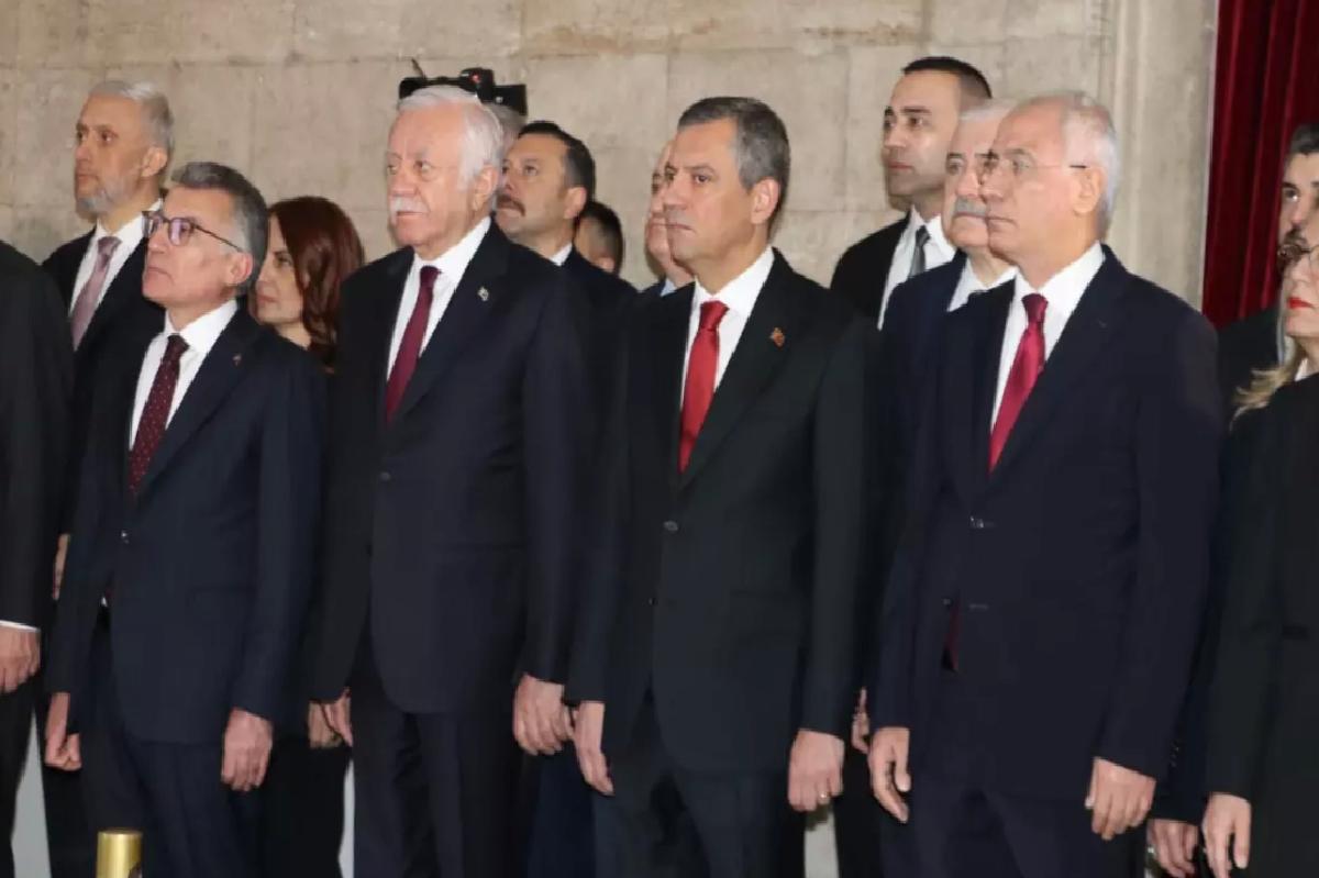 Özgür Özel: Atatürk’e Yürüyeceğiz