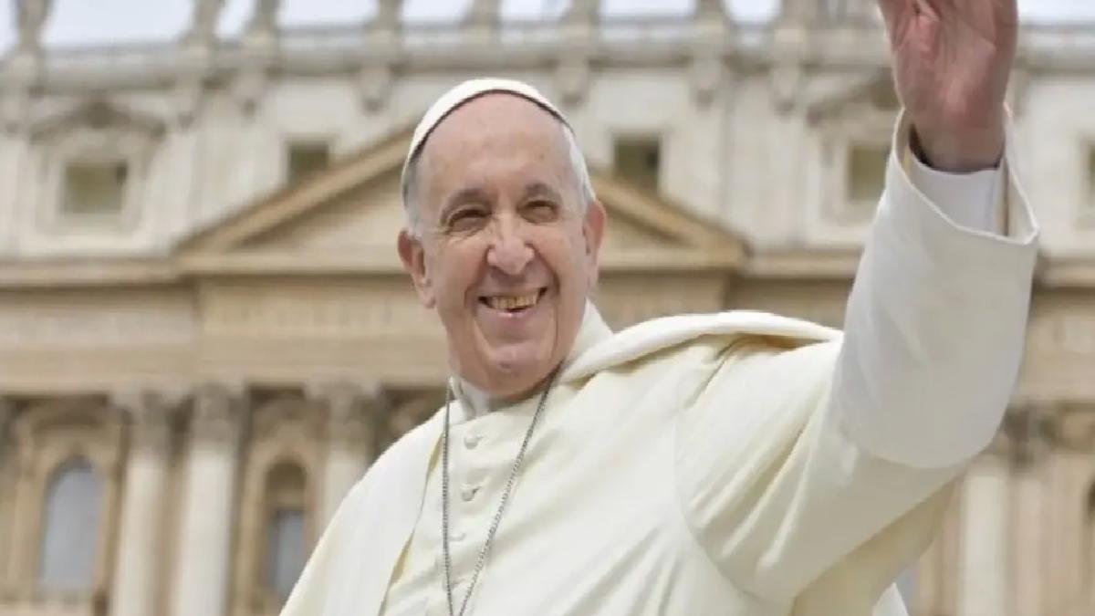 Papa Francis Hayatını Kaybetti