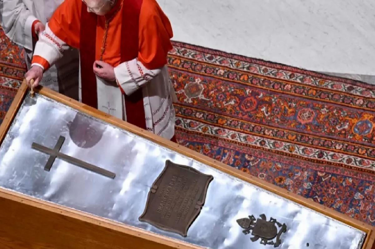 Papa Franciscus İçin Cenaze Töreni Hazır