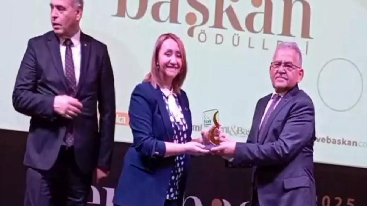 Pazaryeri Belediye Başkanı Zekiye Tekin, Kent-Başkan Ödülleri’nde Başarıya İmza Attı