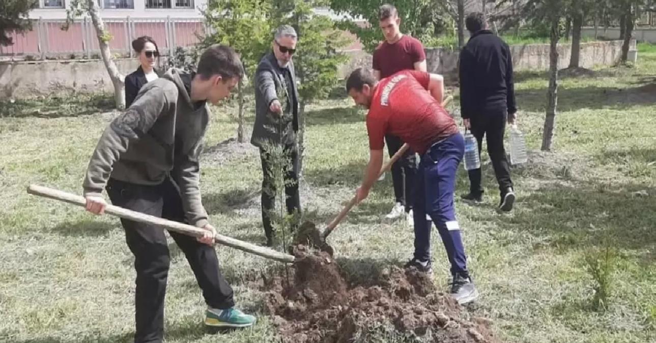 Pınarhisar’da “Aile Yılı” kapsamında fidan dikildi
