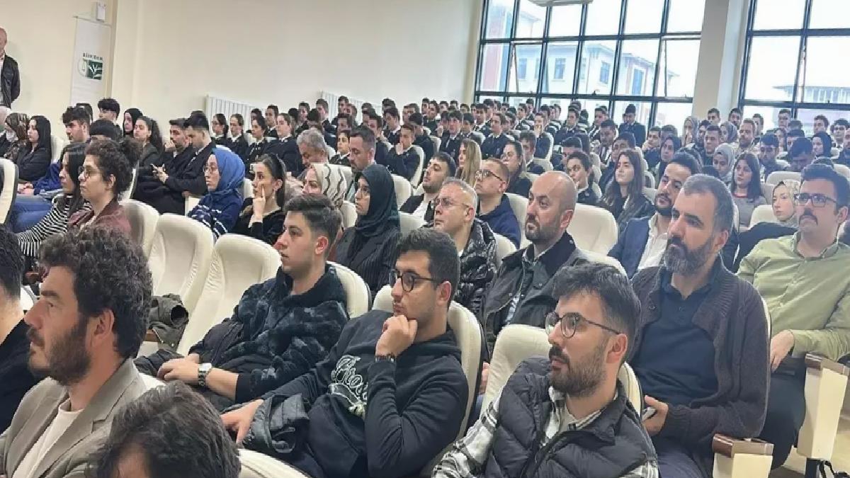 Rize’de “Lojistik ve Taşıma Hukuku Açısından Rize İyidere Lojistik Limanı Projesi” paneli düzenlendi