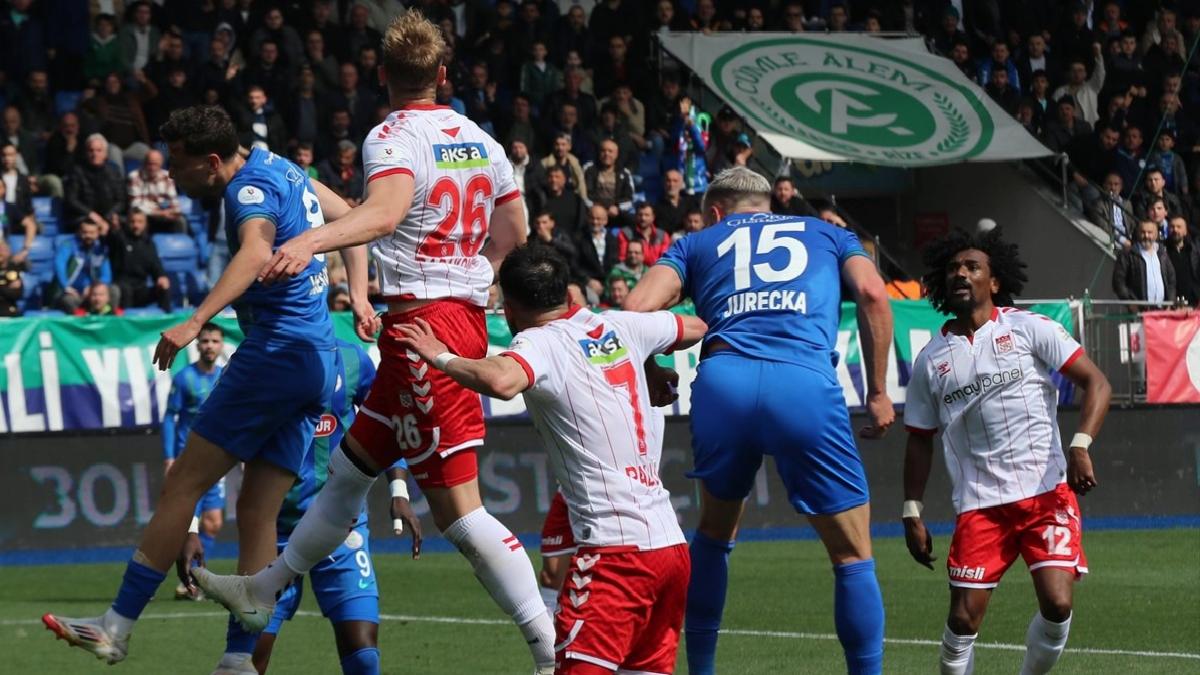 Rizespor – Sivasspor maçında kazanan çıkmadı