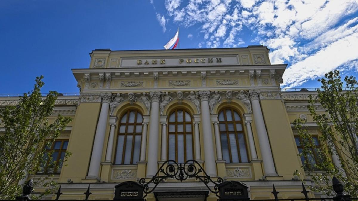 Rusya Merkez Bankası politika faizini sabit tuttu