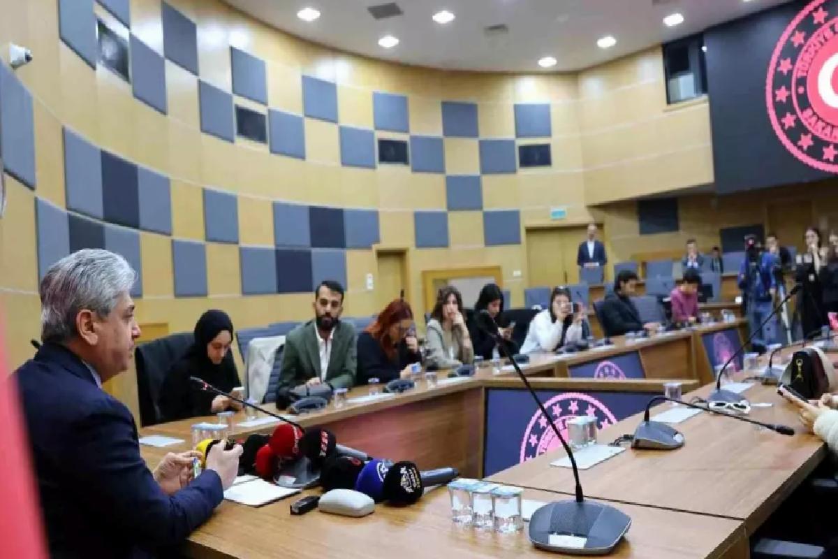 Sakarya Valisi’nden Bungalov ve Sokak Hayvanları Açıklaması