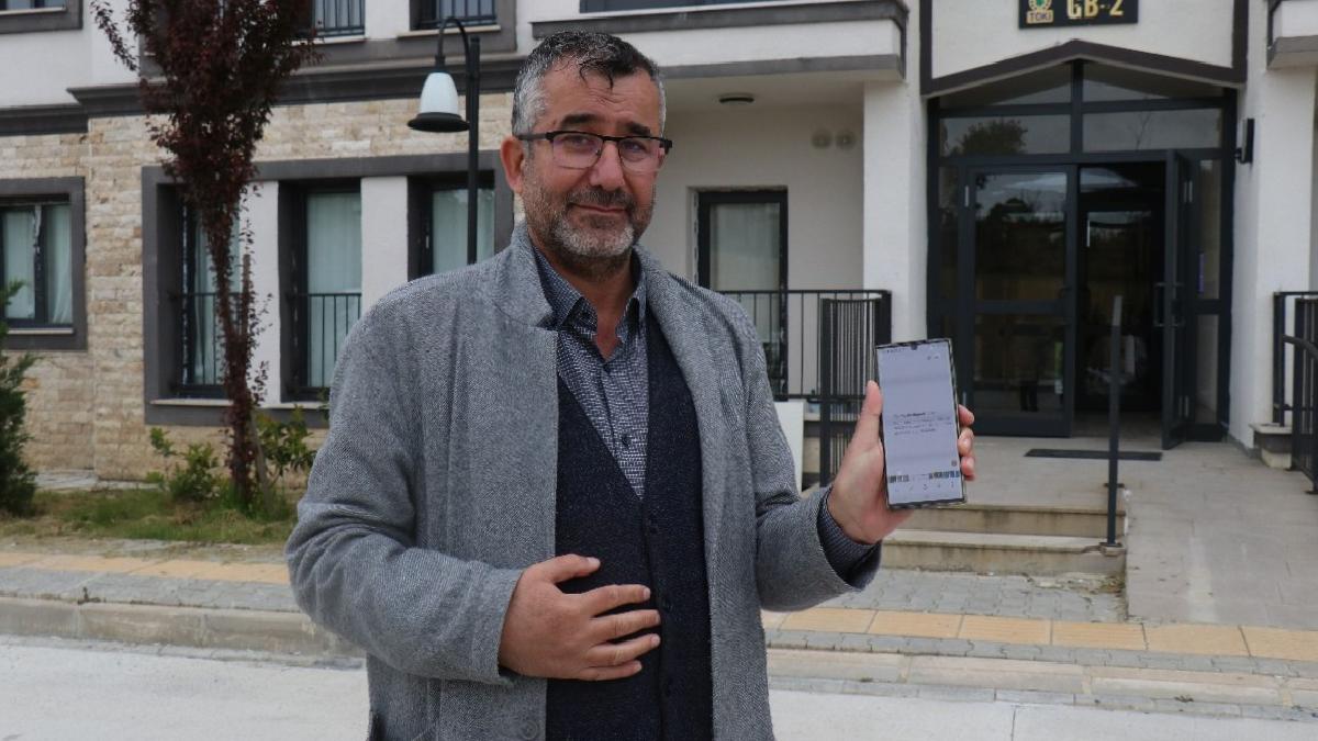 Sakarya’da deprem öncesinde telefonuna gelen uyarı ile o anları kayıt altına aldı