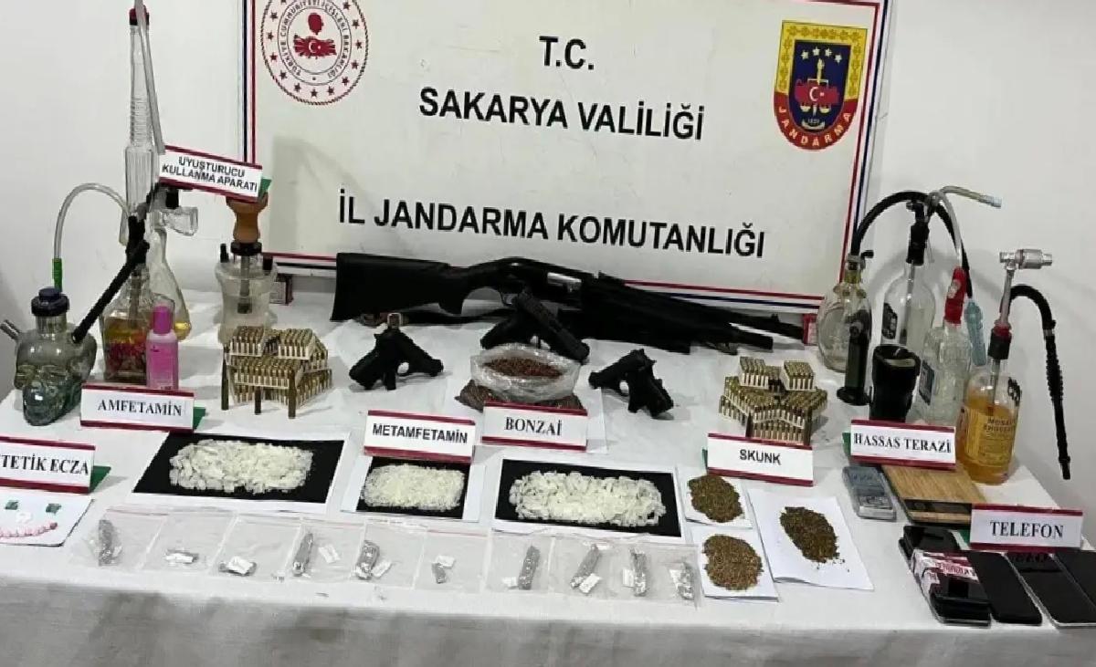 Sakarya’da Uyuşturucu Operasyonu: 2 Tutuklama