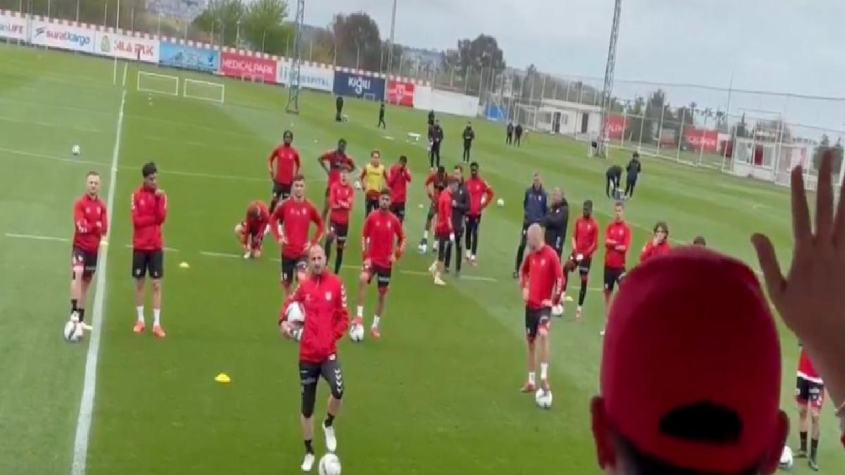 Samsunsporlu taraftarın sözleri sonrası Emre Kılınç sahayı terk etti