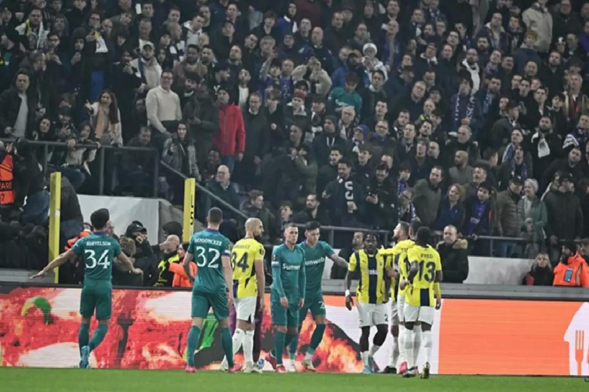 Sebebi Fenerbahçeliler! Anderlecht, taraftarlarına ceza yağdırdı