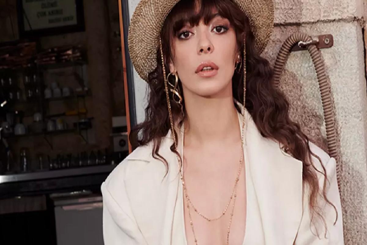 Selin Şekerci uzun süredir mücadele ettiği hastalığı açıkladı
