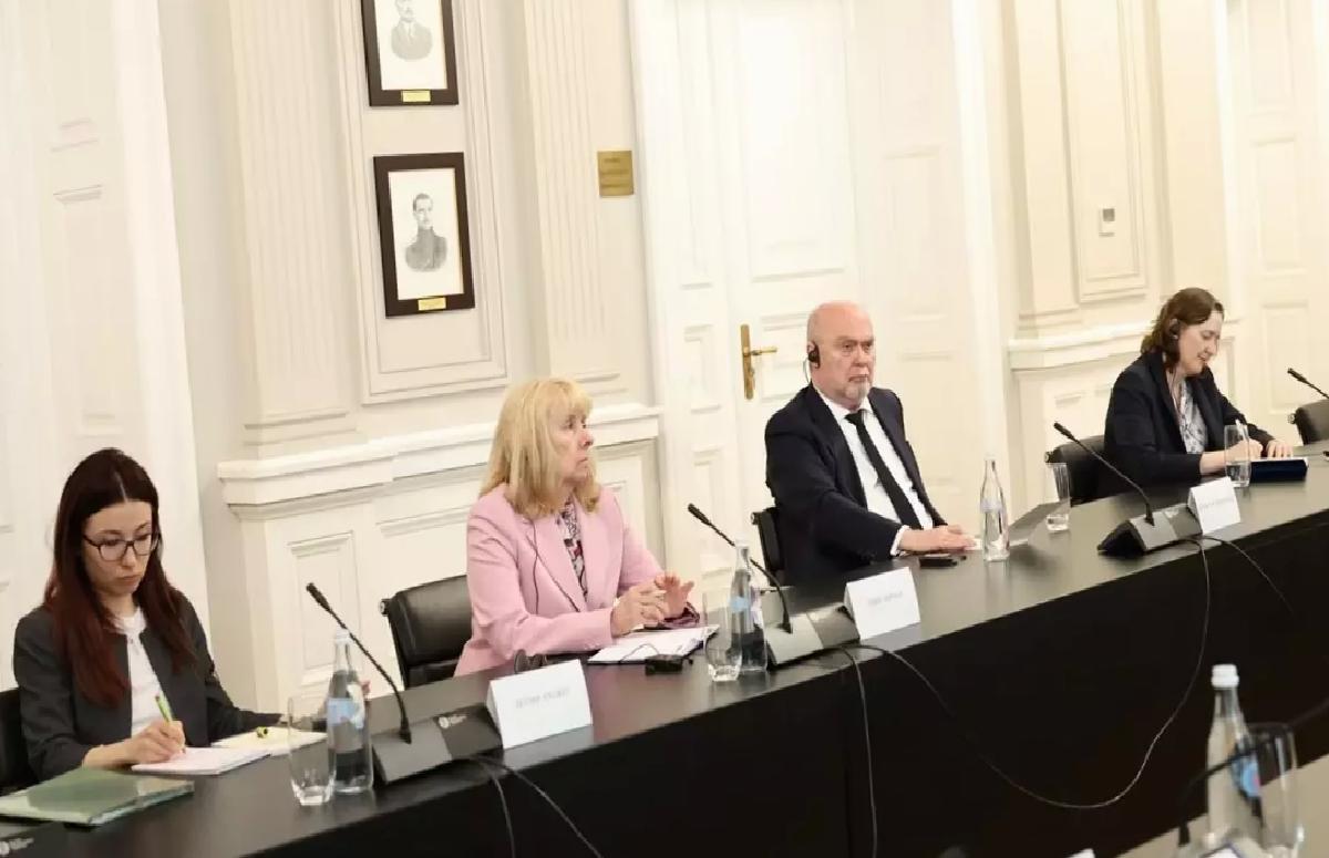 Sinirlioğlu Gürcistan’da Temaslarda Bulundu