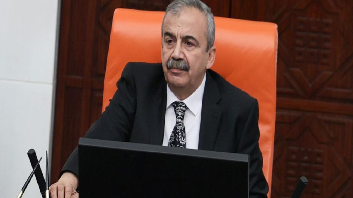 Sırrı Süreyya Önder’in sağlık durumu hakkında: Şuuru kapalı, risk yüksek