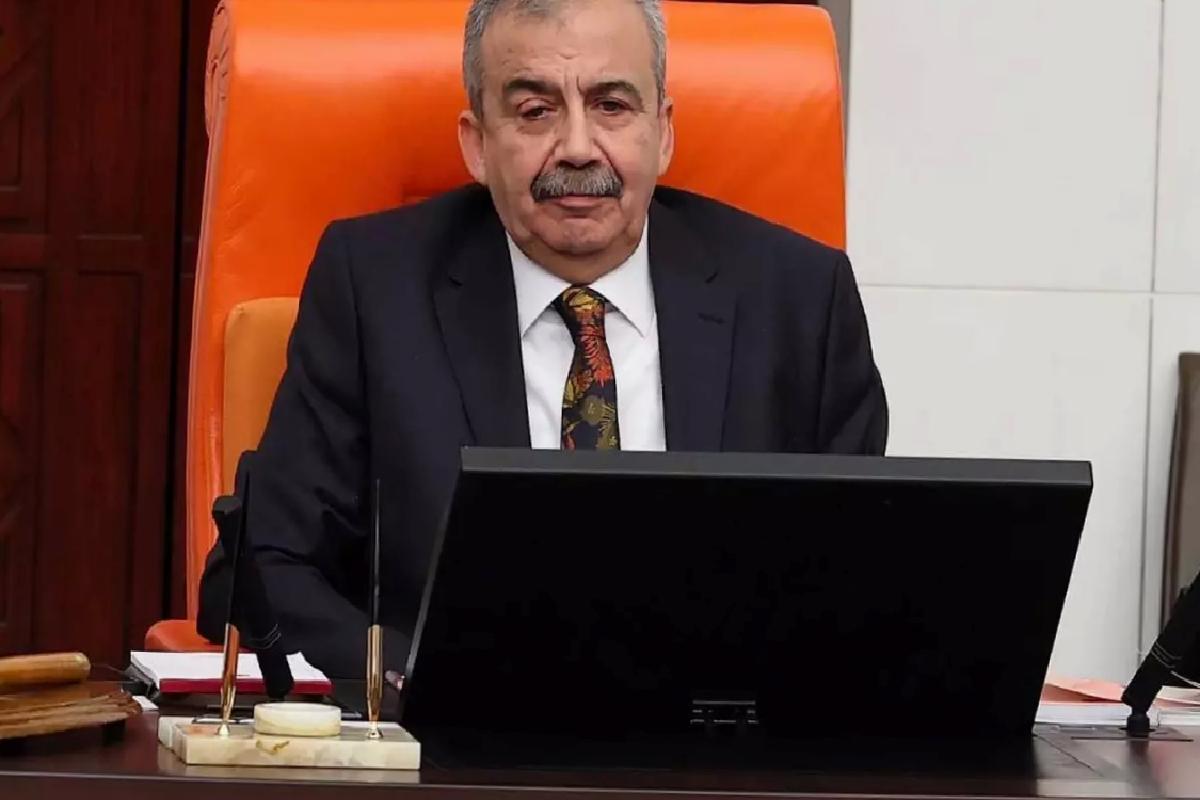 Sırrı Süreyya Önder’in tedavi gördüğü hastaneden açıklama: Hayati tehlikesi arttı