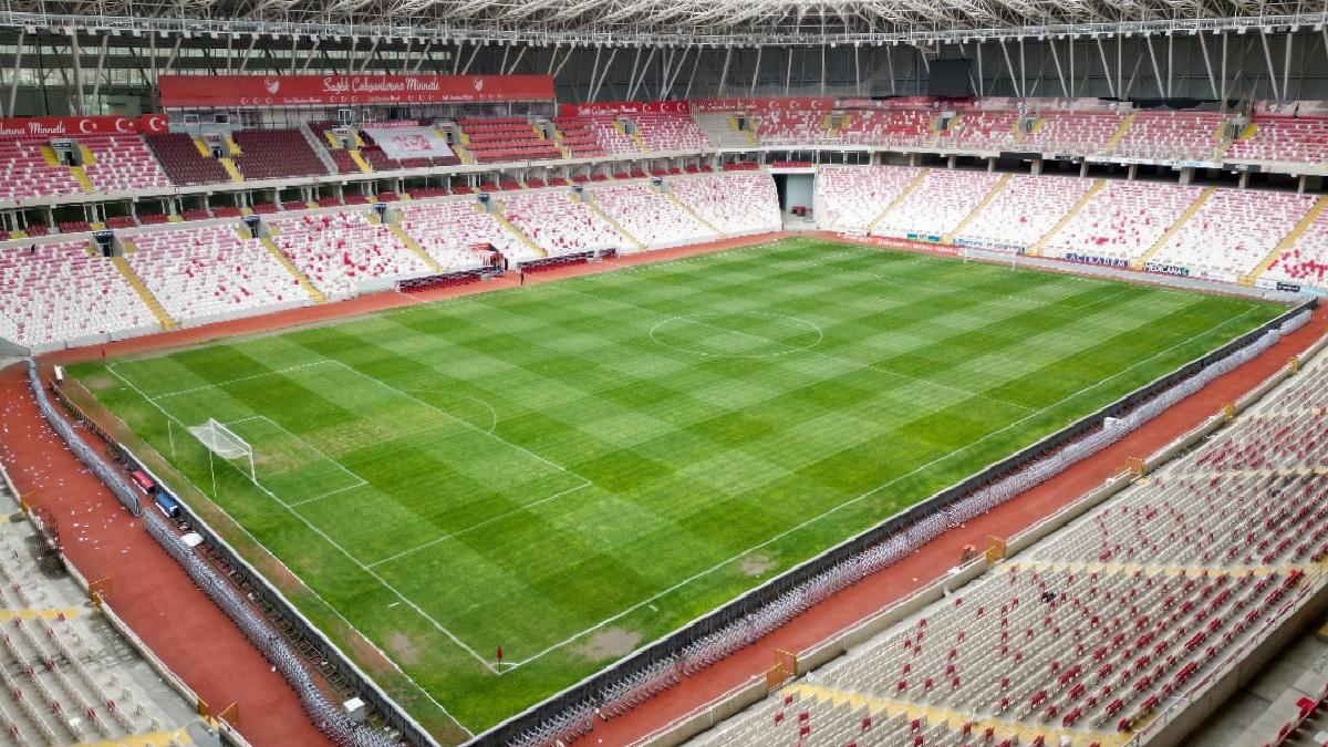 Sivas 4 Eylül Stadı Sivasspor – Fenerbahçe maçına hazırlanıyor