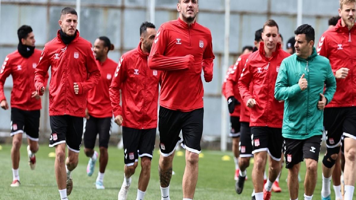 Sivasspor, Süper Lig’de son 8 sezonun en kötü dönemini geçiriyor
