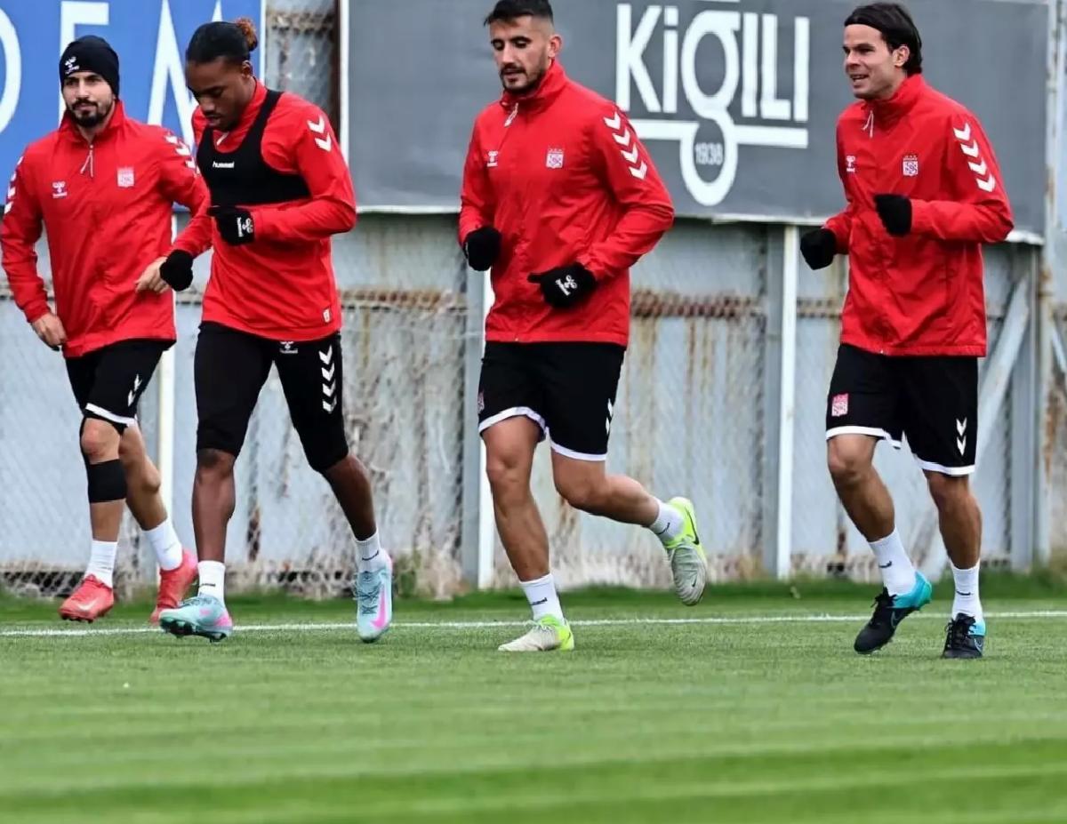 Sivasspor’da Kasımpaşa maçı hazırlıkları başladı