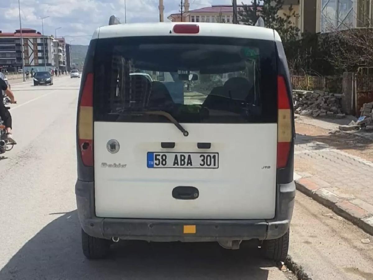 Sivas’ta Bisikletle Araç Çarpıştı