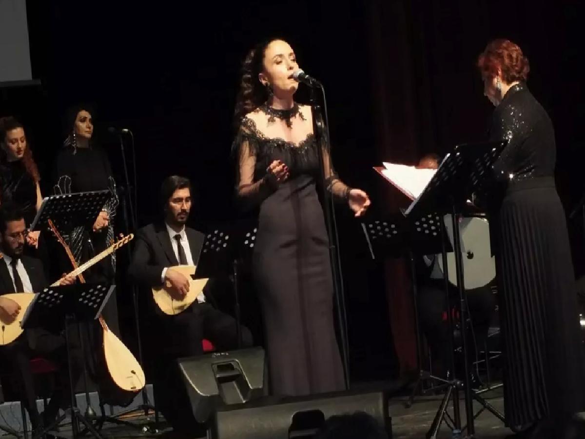 Sivas’ta Kadınlardan Türkü Konseri