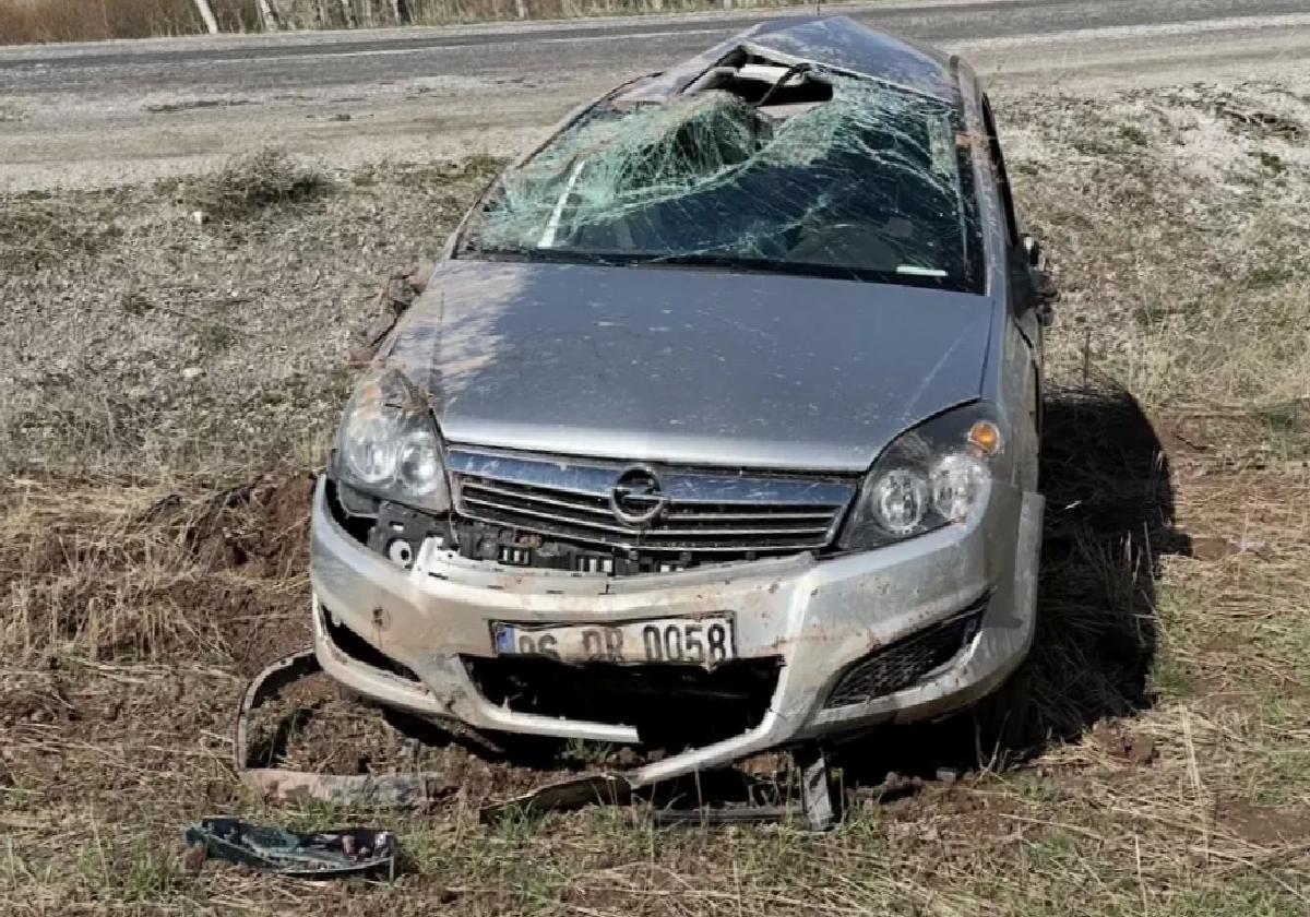 Sivas’ta Otomobil Kazası: 5 Yaralı