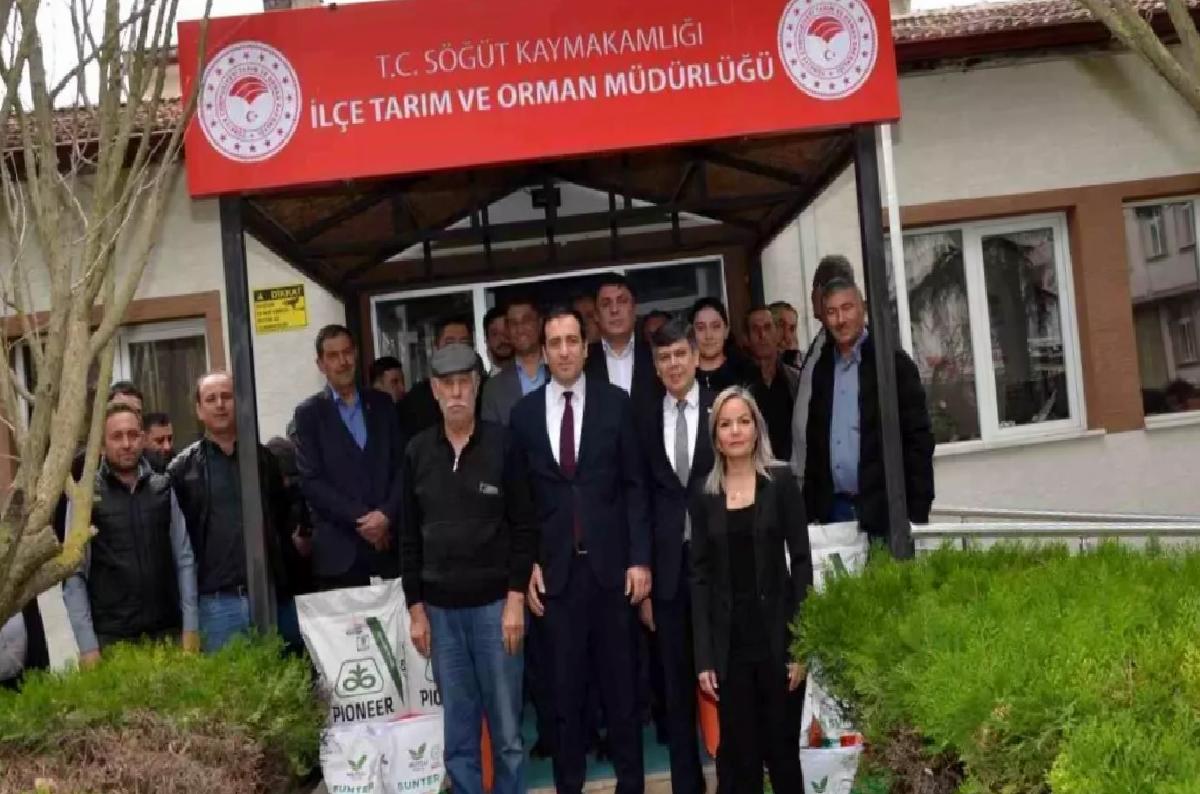 Söğüt’te Tarımsal Üretimi Artırmak İçin Tohum Dağıtımı Yapıldı