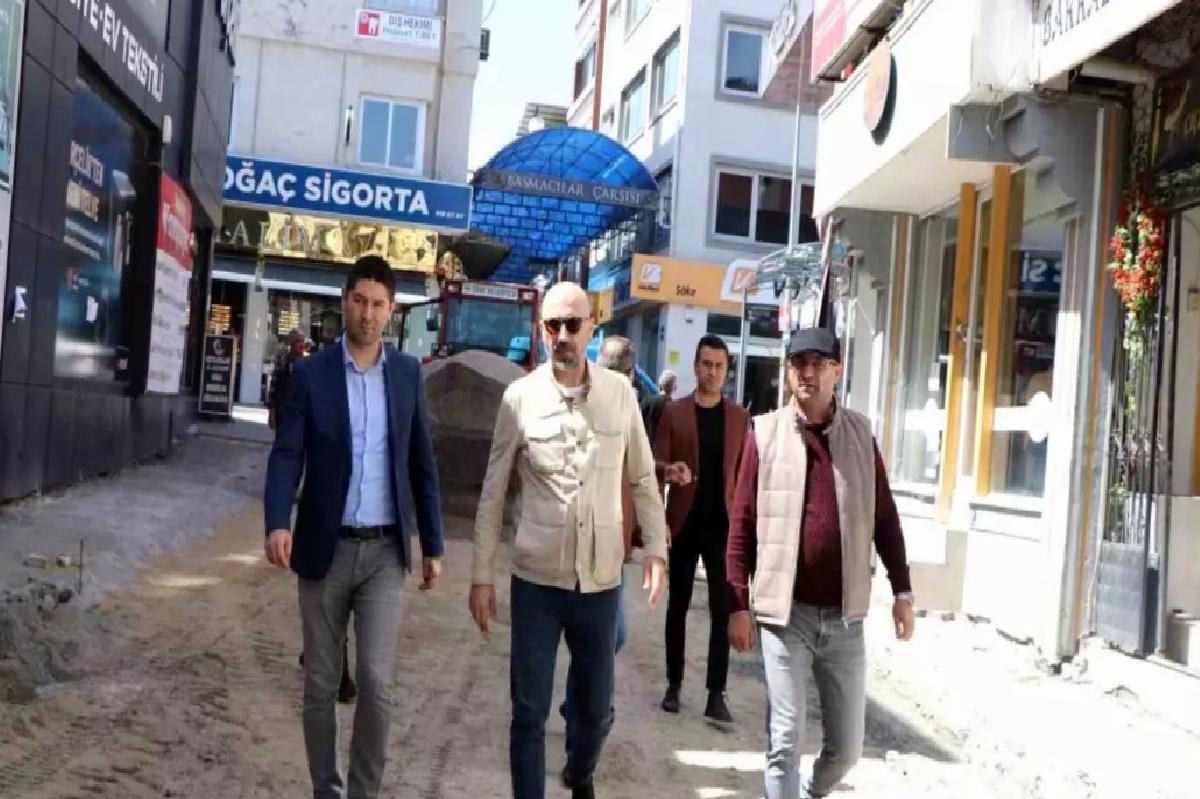 Söke Belediye Başkanı, Değirmen Caddesi’ndeki Yenileme Çalışmalarını İnceledi