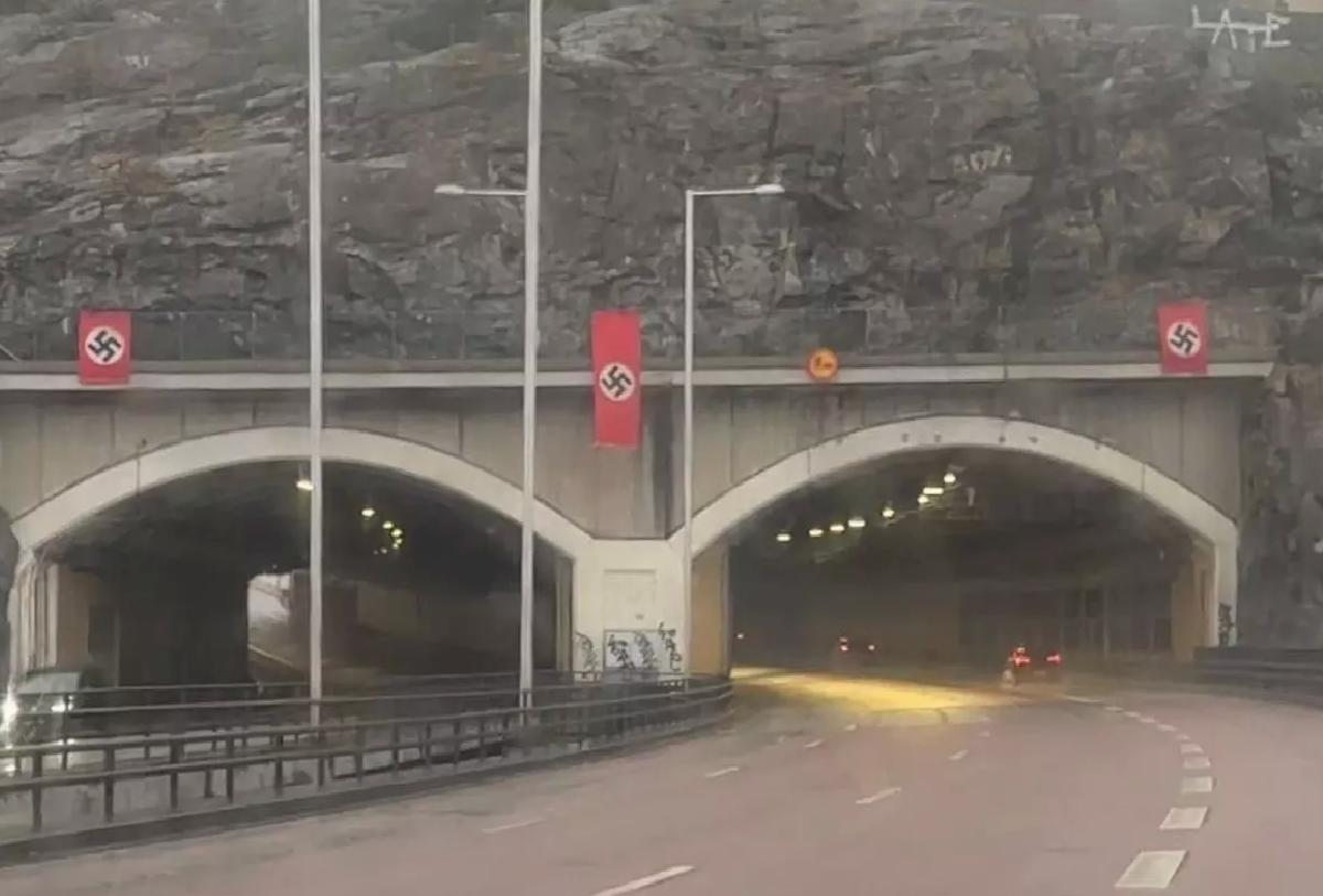 Stockholm’de Nazi Bayrağı İsyanı