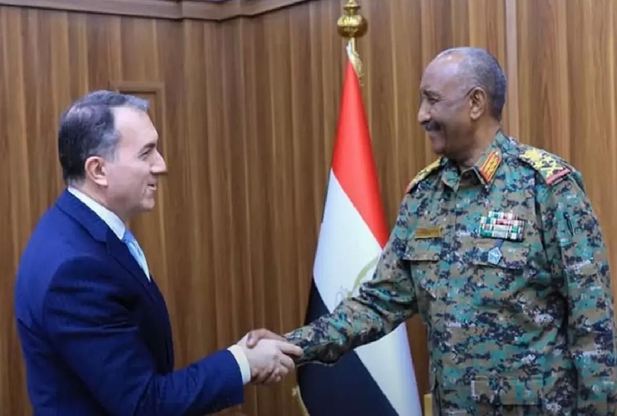 Sudan Egemenlik Konseyi Başkanı Burhan, Türkiye’nin Hartum Büyükelçisi Yıldız’ı kabul etti