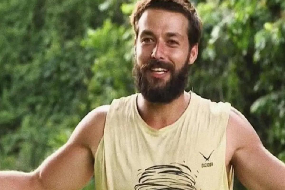 Survivor Hilmi Cem İntepe’nin mutlu günü! Yakın arkadaşları yalnız bırakmadı