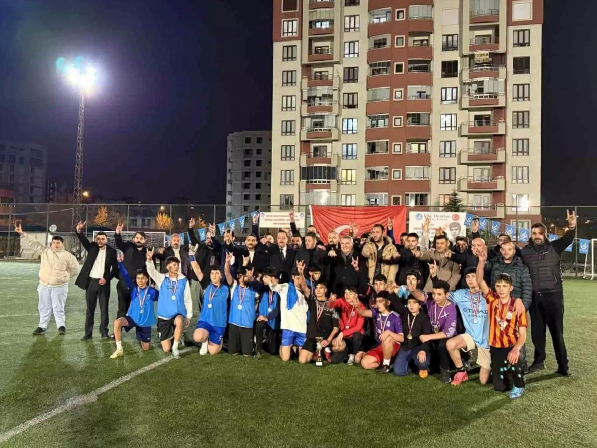 Talas Ülkü Ocakları’ndan, Şehit Korkmaz anısına futbol turnuvası
