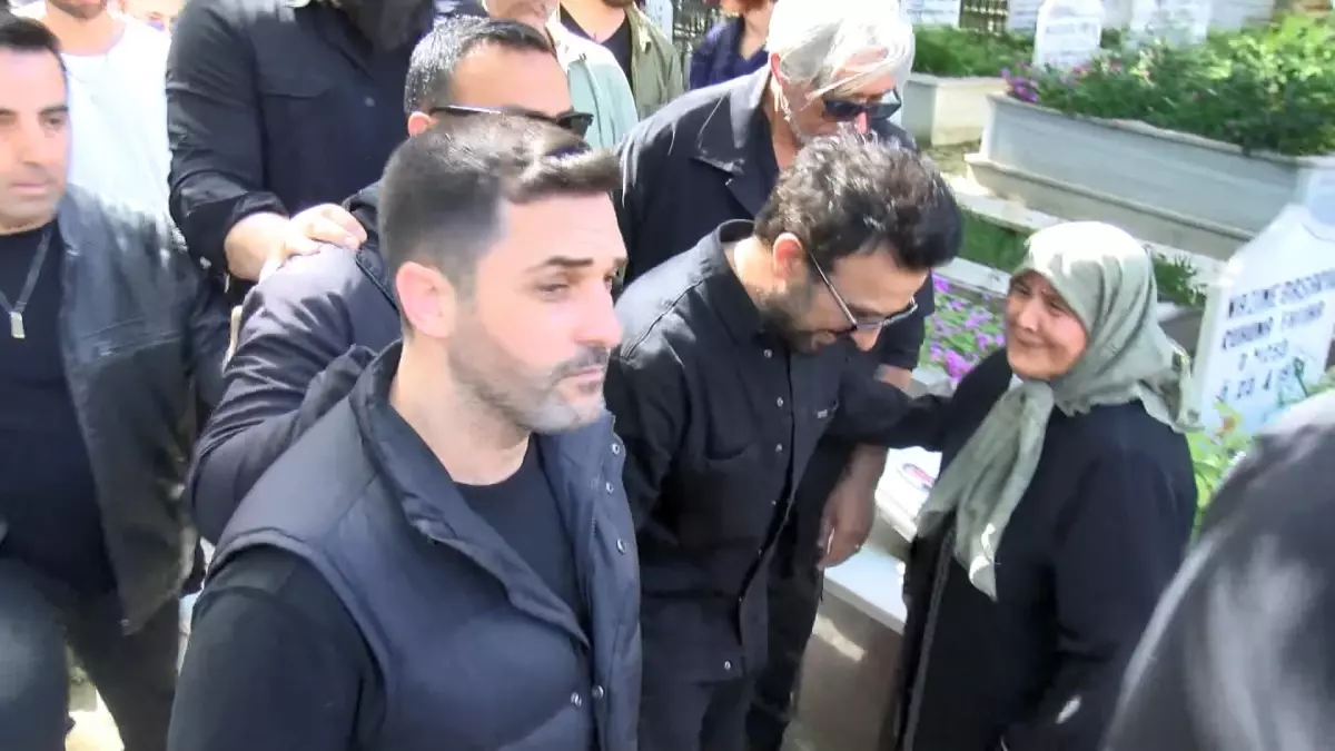 Tarkan’ın Annesi Neşe Tevetoğlu Son Yolculuğuna Uğurlandı
