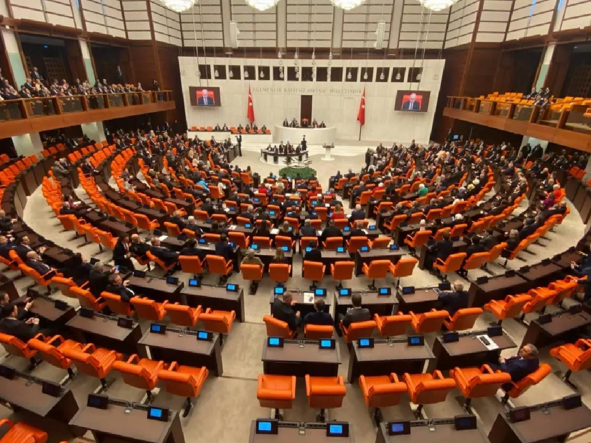 TBMM 23 Nisan’da Tarihi Sorumluluklar Vurgulandı