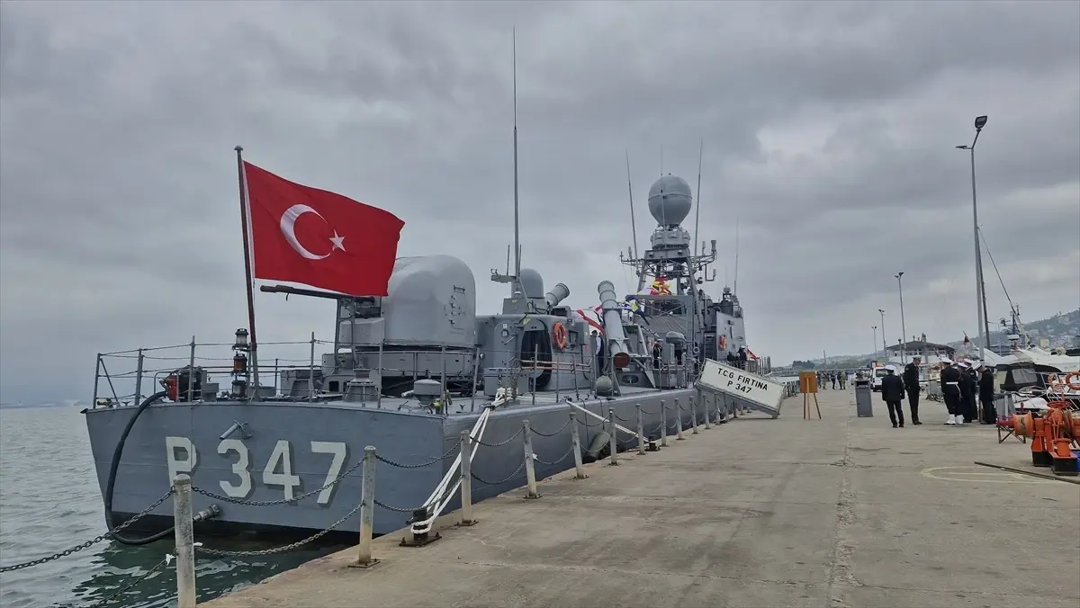 TCG Fırtına hücumbotu Kocaeli’de ziyarete açıldı