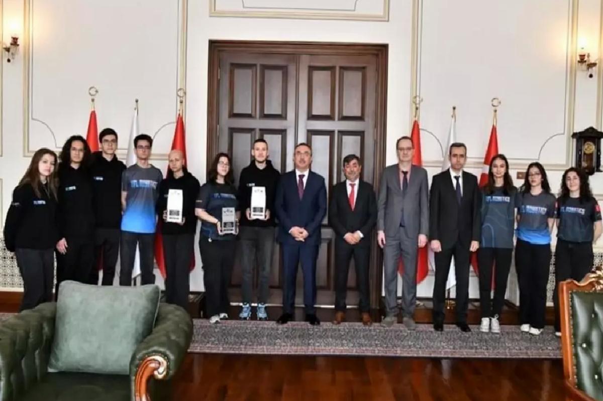Tekirdağlı Öğrenciler ABD’de Yarışacak
