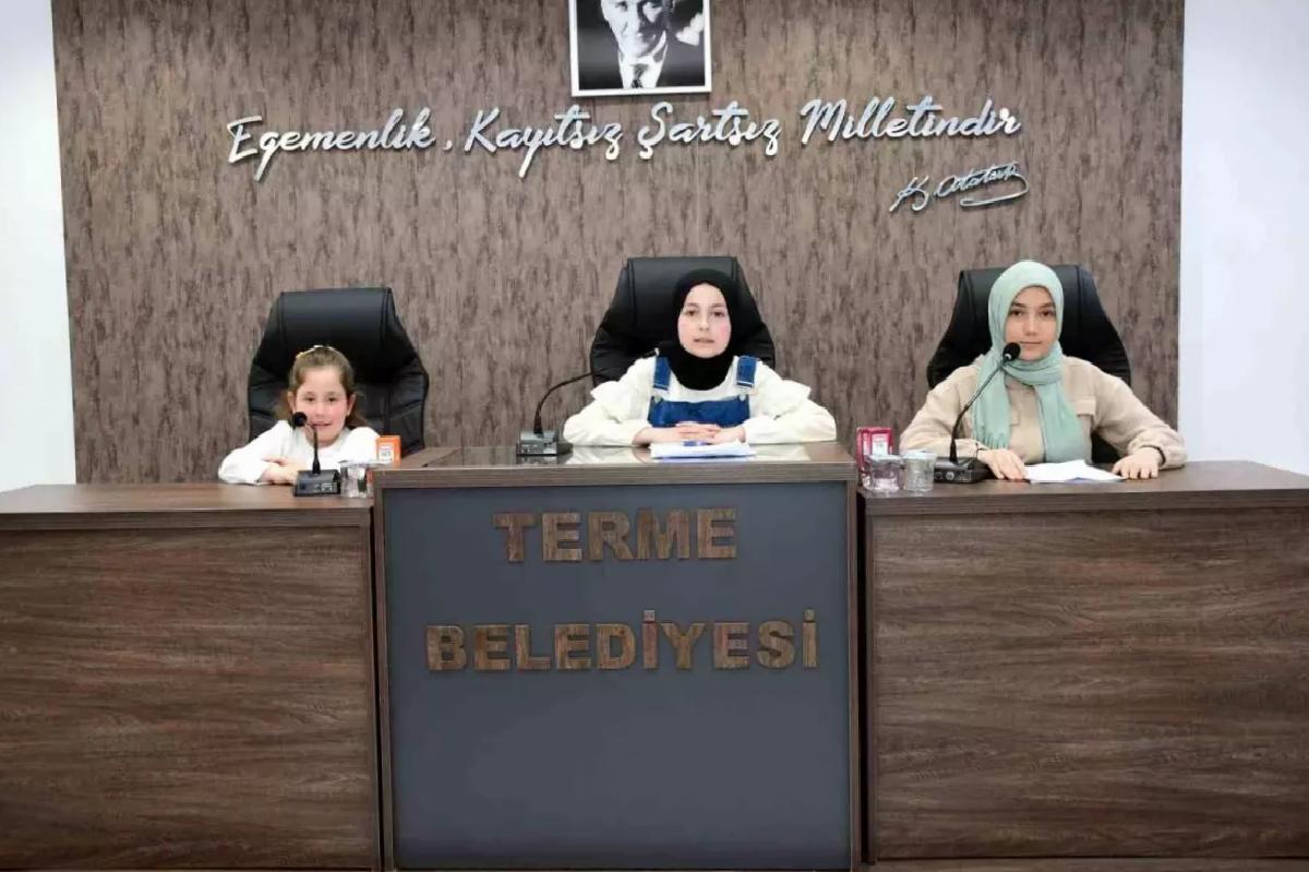 Terme’de Temsili Çocuk Meclisi Toplantısı Düzenlendi