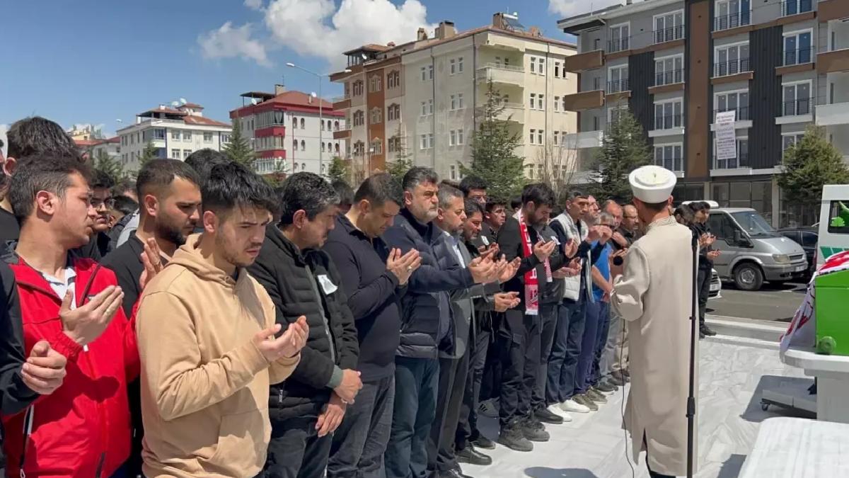 Test Sırasında Kalp Krizi Geçiren Genç Hayatını Kaybetti