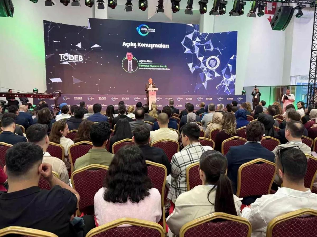 TÖDEB Agora Fintech Fuarı Açıldı