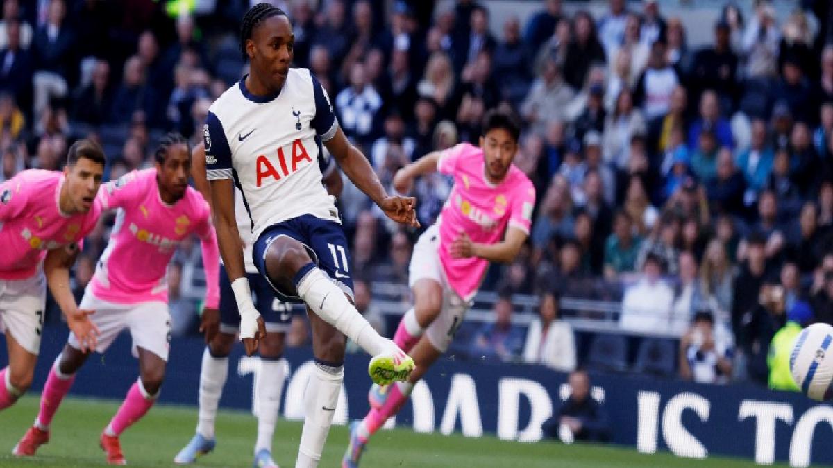 Tottenham yendi, Southampton küme düştü