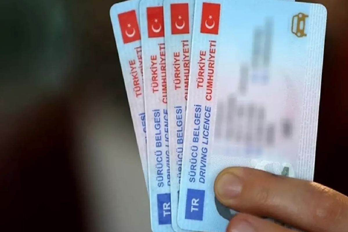 Trafik kanunu değişiyor! O ehliyetler geçersiz sayılacak
