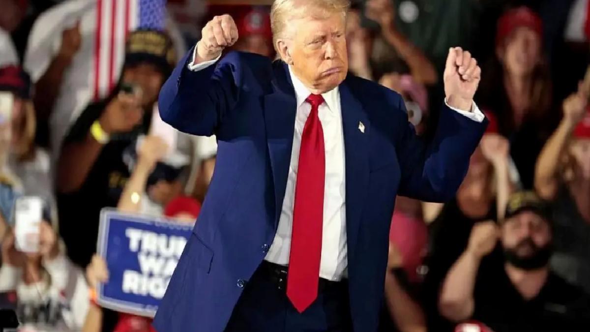 Trump, İkinci Dönemin 100. Gününü Kutladı