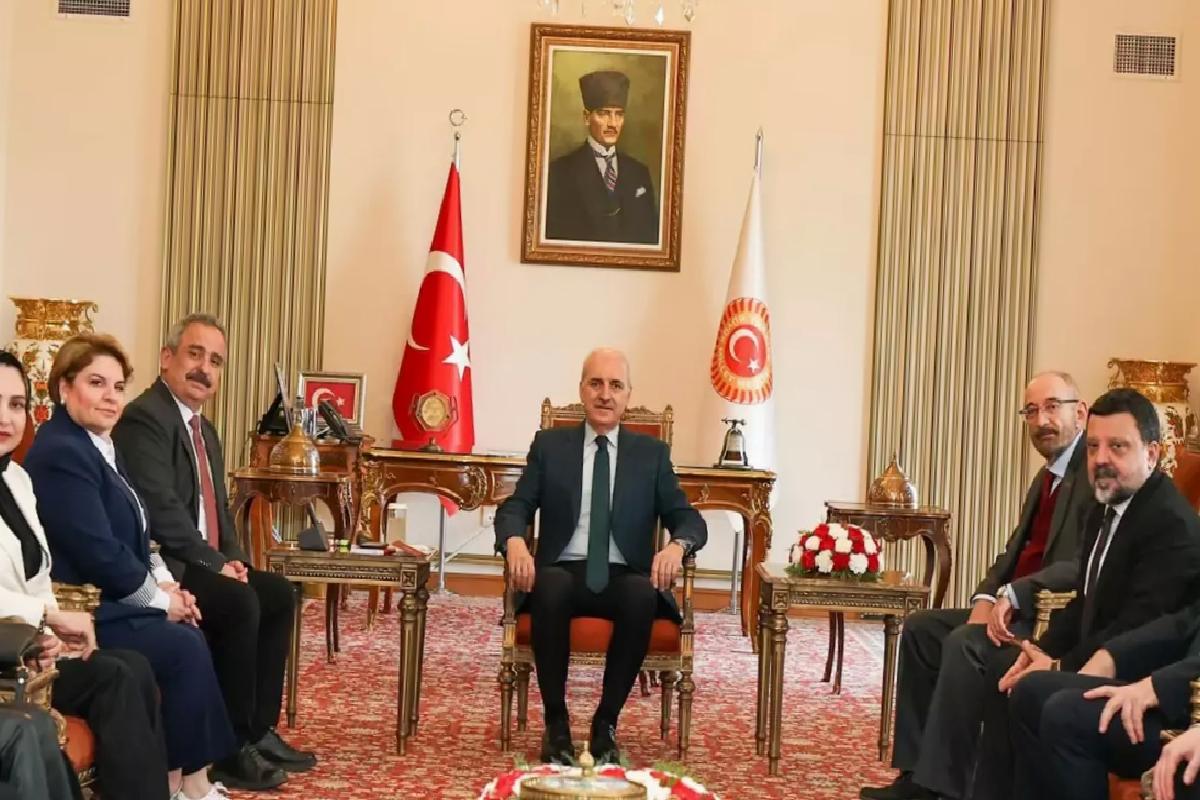 TÜBAF’tan TBMM Başkanı Kurtulmuş’a ziyaret: Gazetecilerin ailelerine gri pasaport talebi