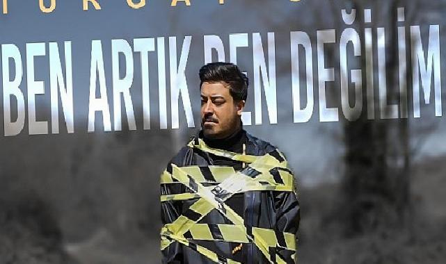 Turgay Saka hem söyledi hem besteledi hem de yönetti