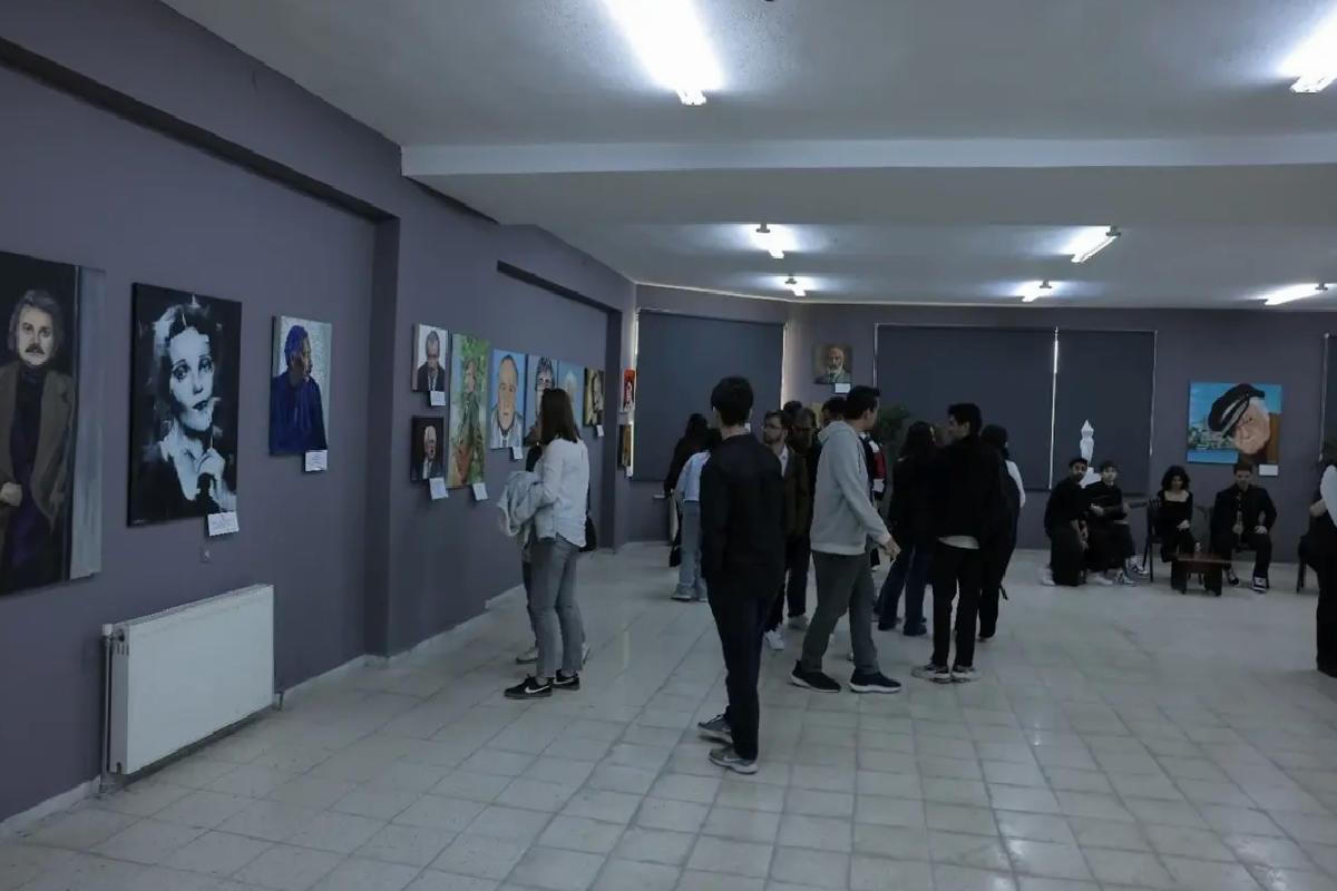 Türk Edebiyatından Portreler Sergisi Açıldı