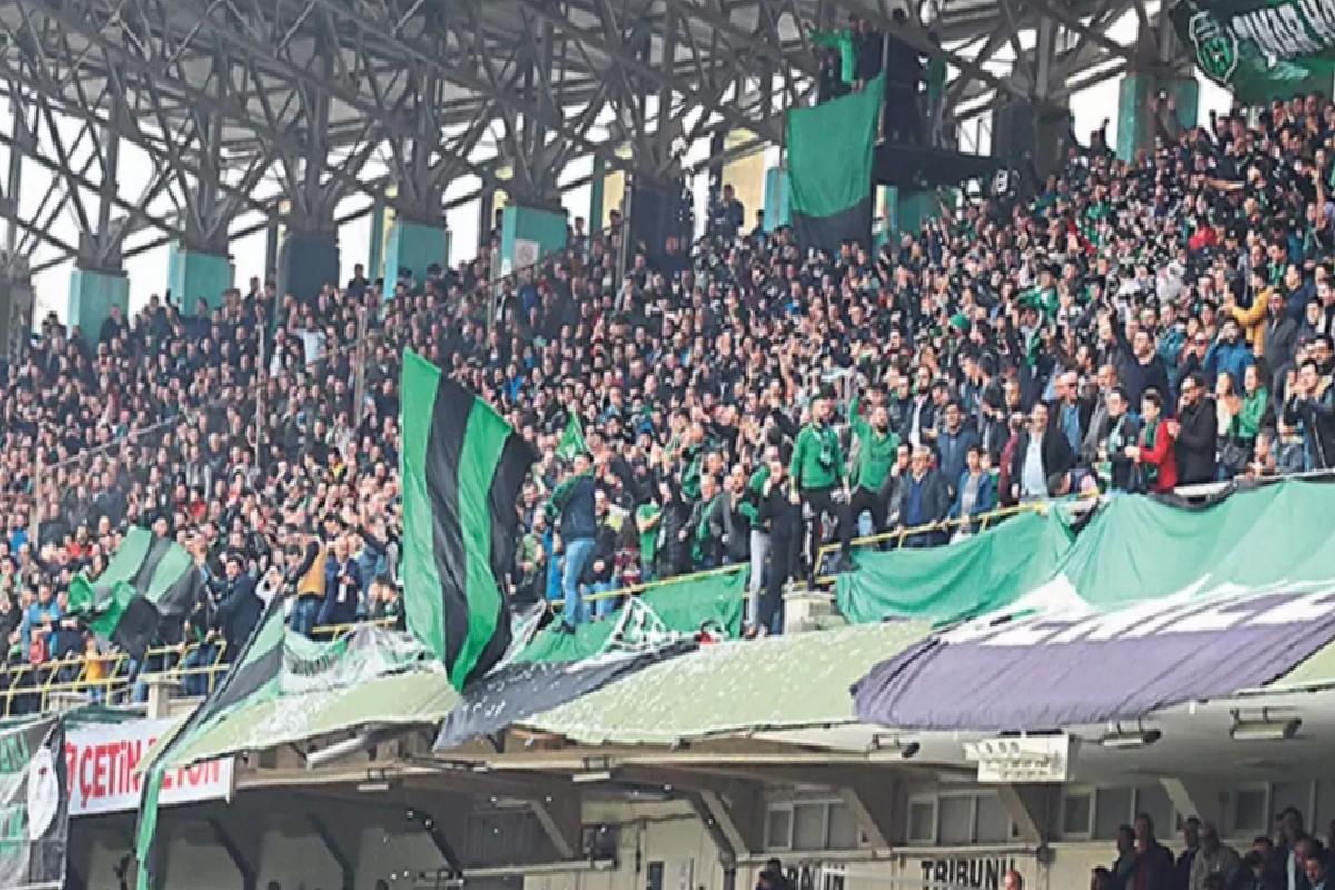 Türk futbolunun köklü kulübünün kader anı! Yenemezse amatöre düşecek