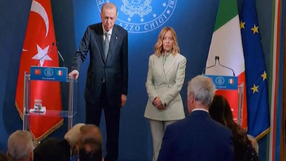 Türkiye-İtalya Hükümetlerarası Zirvesi imza töreni